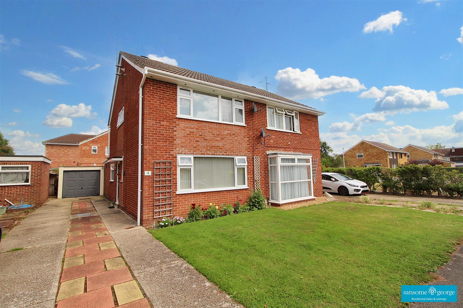 3 bed property in Grantham Road, Reading
